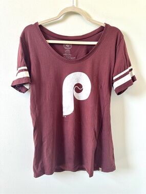‘47 Phillies T-shirt Size Large